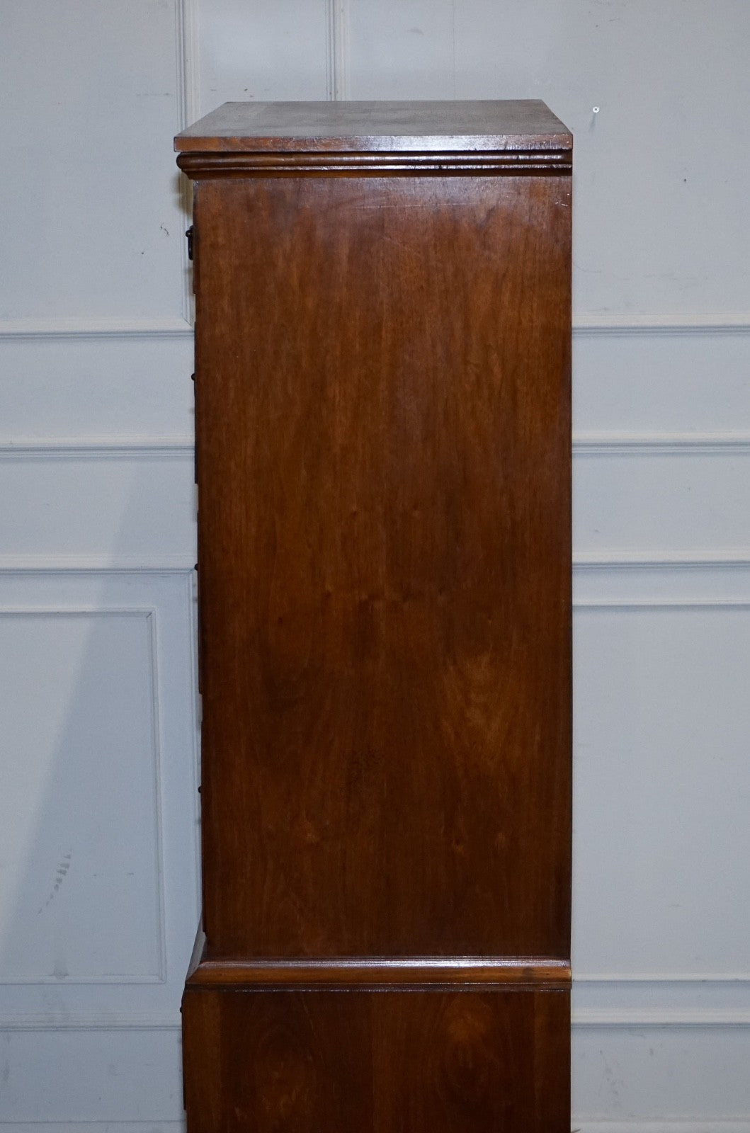 ANTIQUE GEORGIAN STYLE BURR WALNUT CHEST ON STAND WITH QUEEN ANNE LEGS