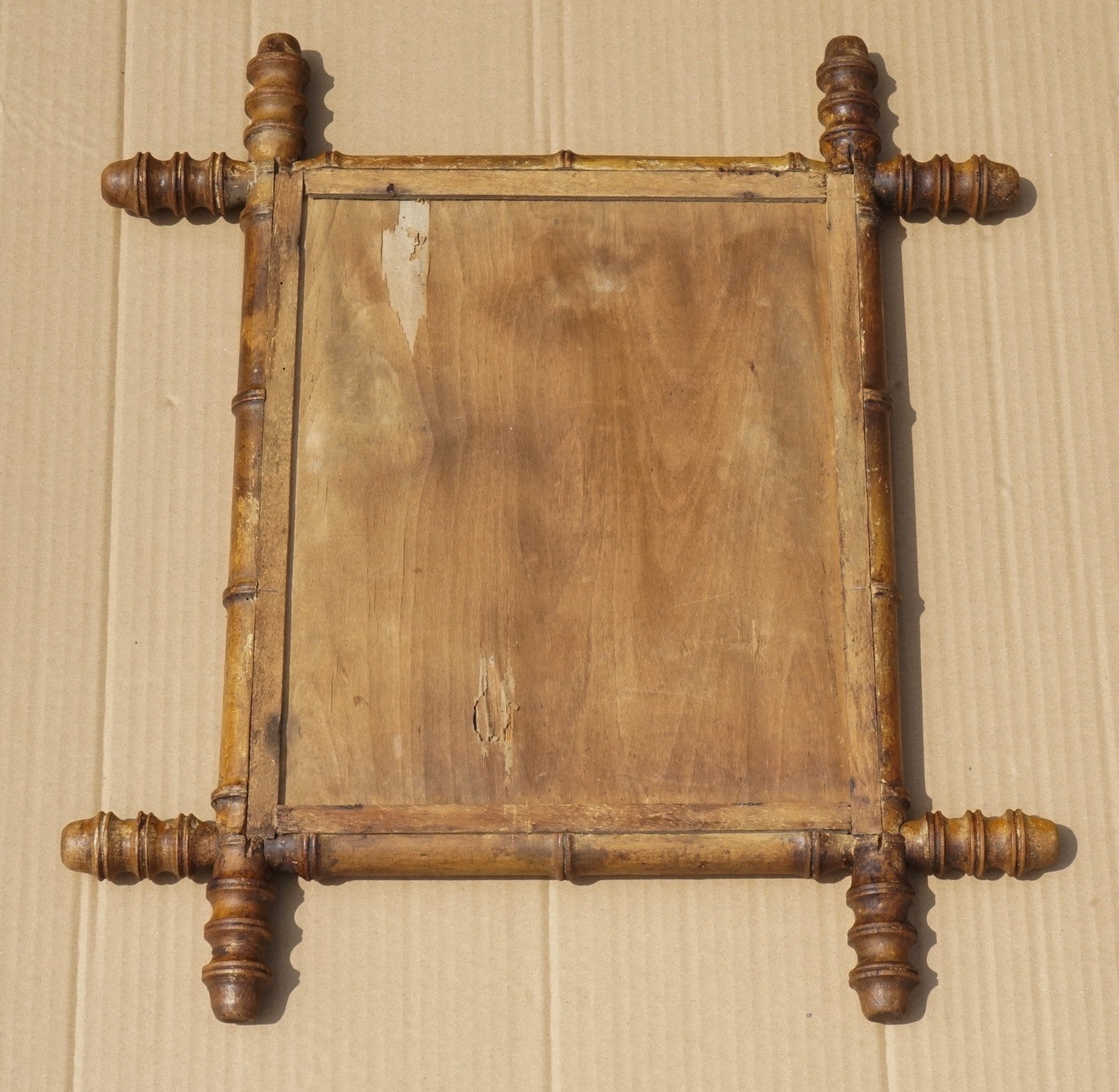 ANTIQUE ENGLISH DECORATIVE FAUX BAMBOO WALL MiRROR WITH FOXED GLASS