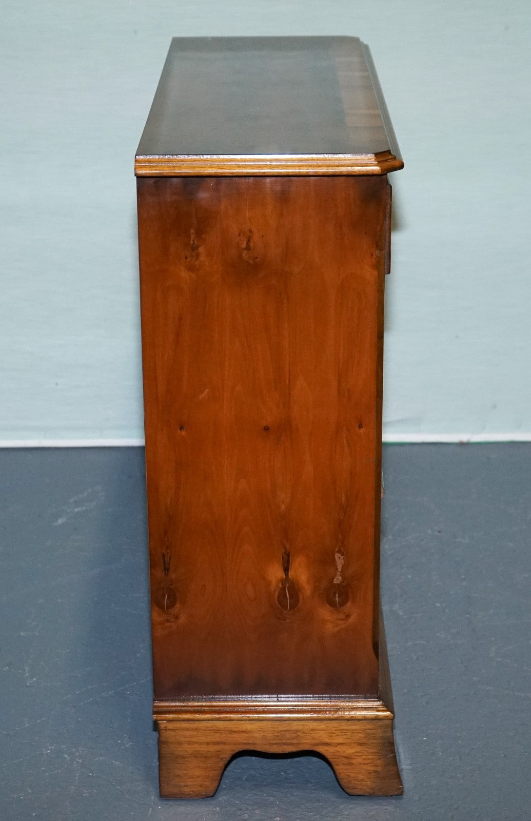 VINTAGE BURR YEW WOOD OPEN DWARF LIBRARY BOOKCASE WiTH TWO DRAWERS
