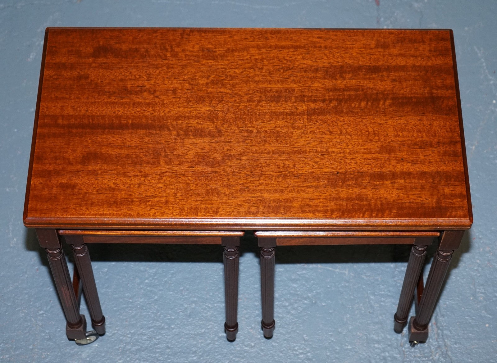 MCINTOSH MID CENTURY NESTiNG EXTENDABLE TABLE SET