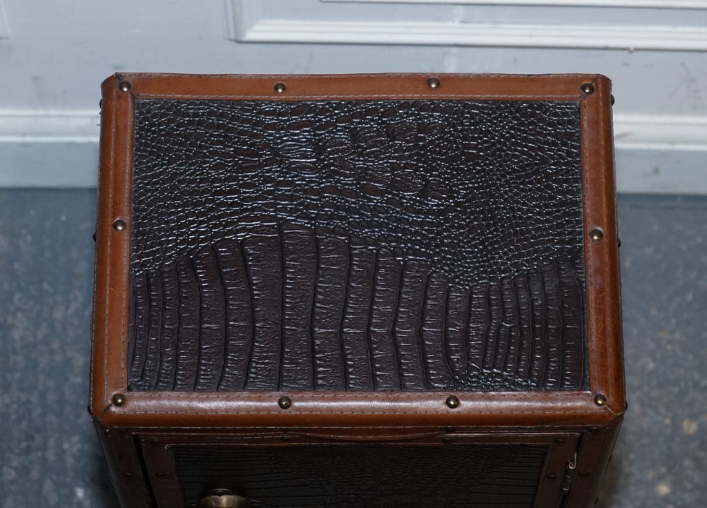 VINTAGE FAUX CROCODILE BROWN LEATHER SUITECASE TRUNK CUPBOARD LEATHER HANDLE