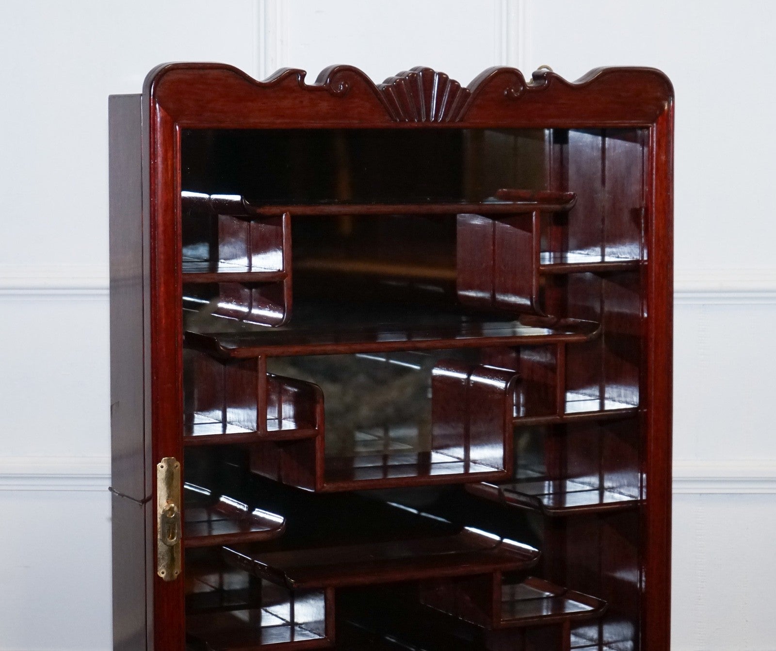 ASIAN ORIENTAL CHINESE STANDING OR HANGING WALL MOUNT DISPLAY CABINET