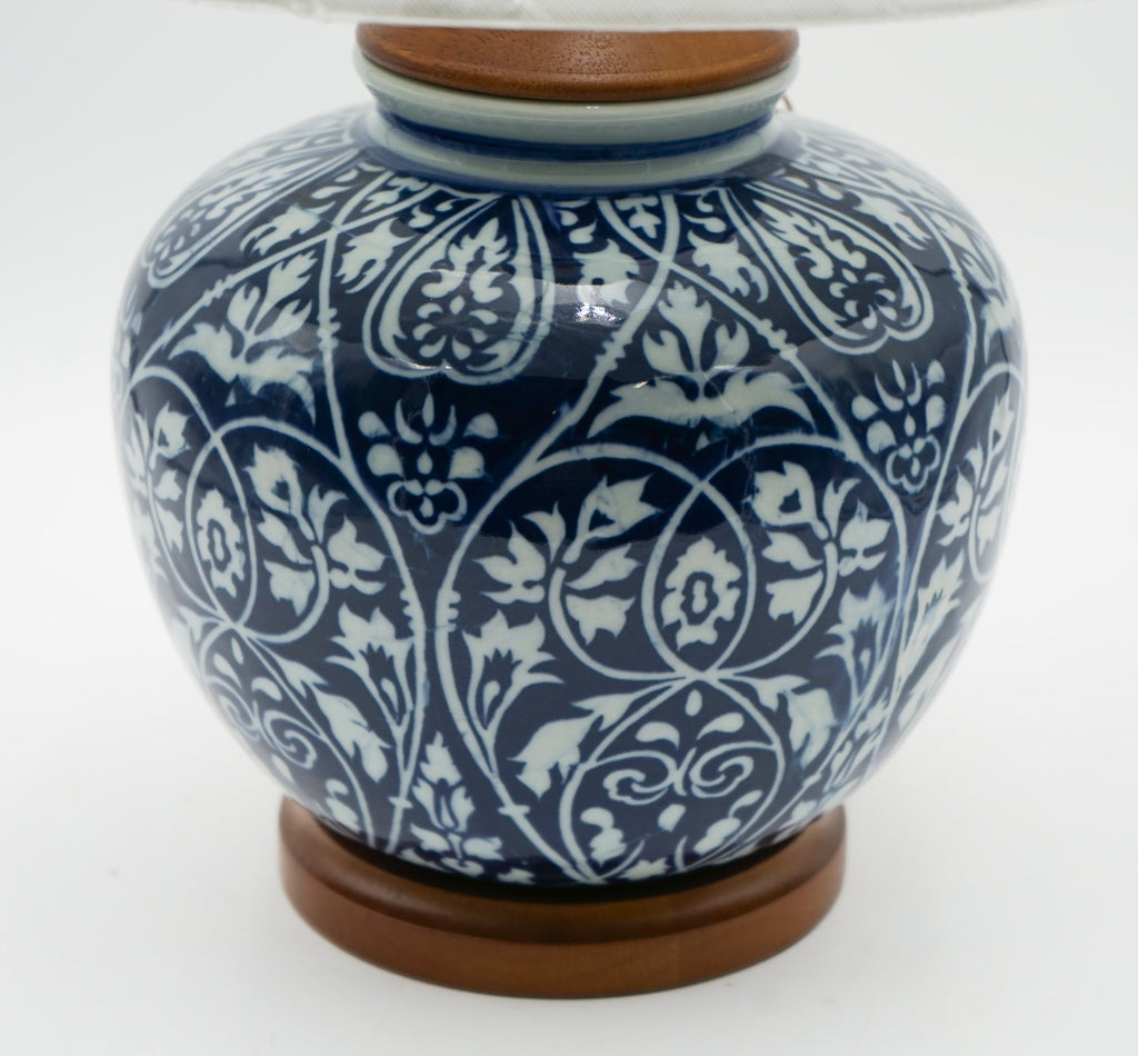 PAIR OF RALPH LAUREN EX DISPLAY CERAMIC TABLE LAMPS INCLUDING SHADES (1/2)