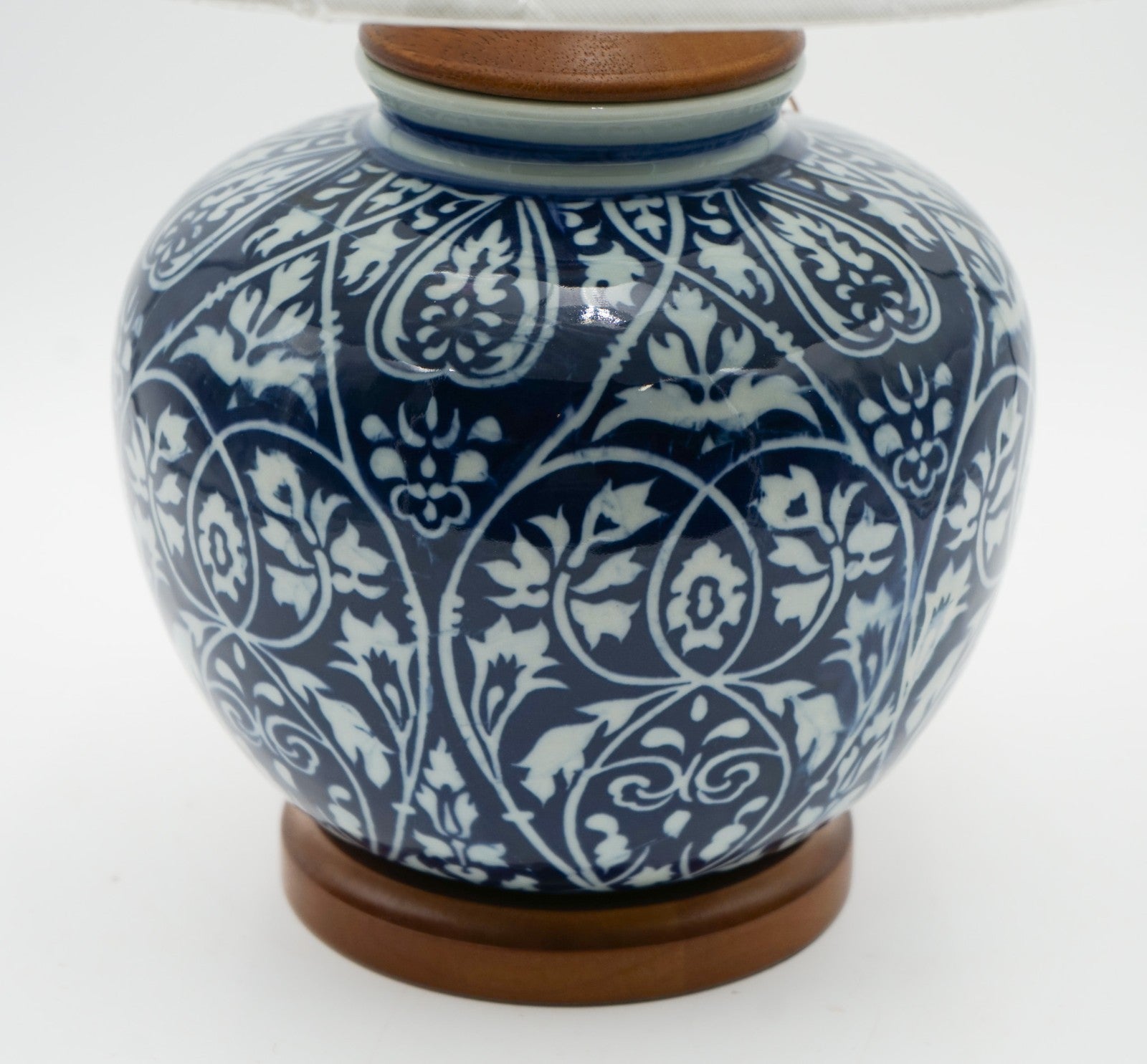 PAIR OF RALPH LAUREN EX DISPLAY CERAMIC TABLE LAMPS INCLUDING SHADES (1/2)