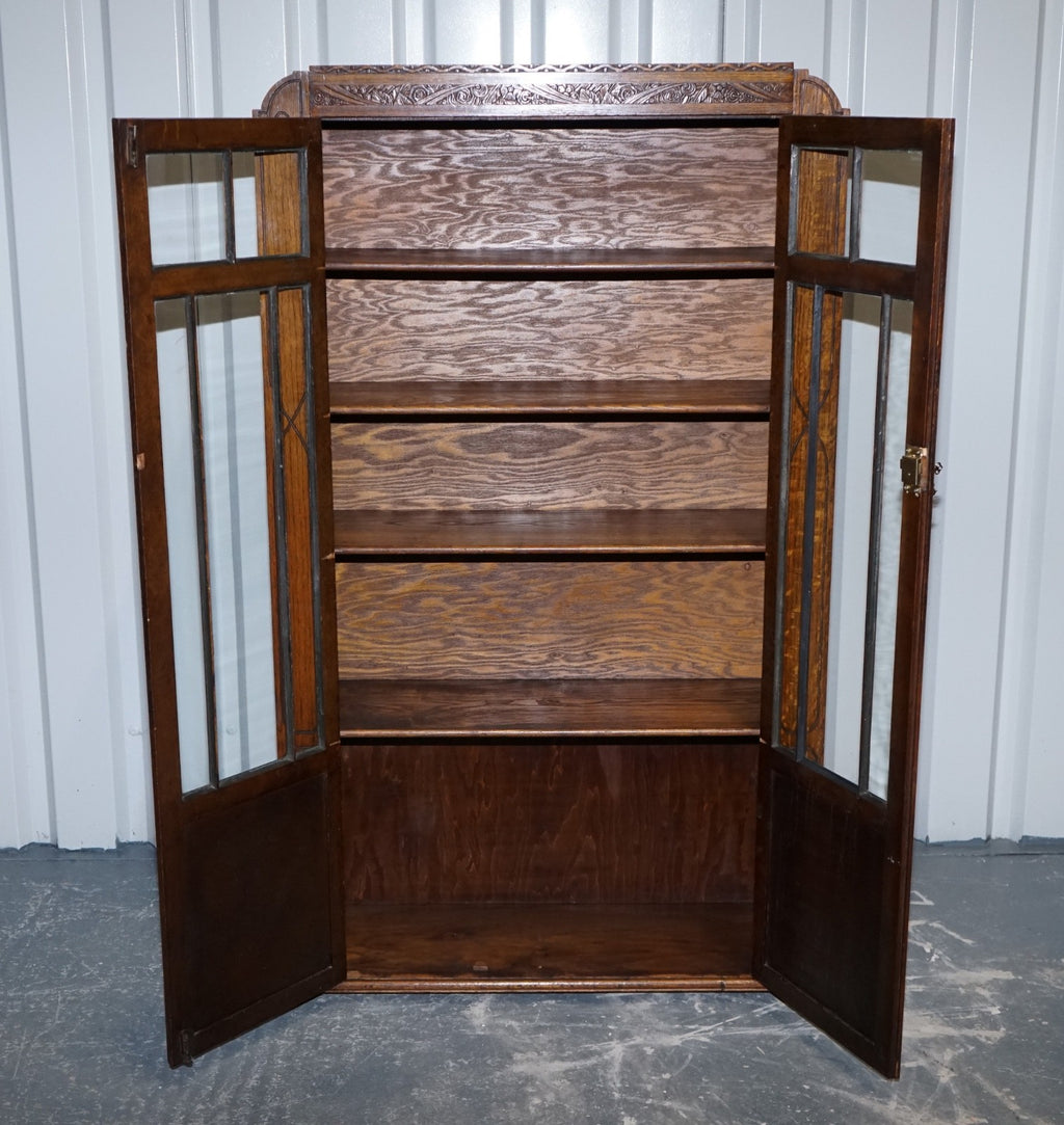 ANTIQUE CIRCA 1920'S ENGLISH OAK ART DECO CARVED BOOKCASE CABINET
