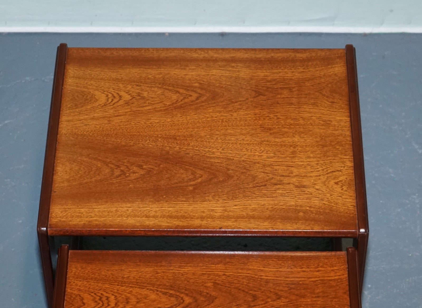 BRITISH G PLAN MID CENTURY HARDWOOD TEAK NESTING TABLES SLEEK MINIMALIST