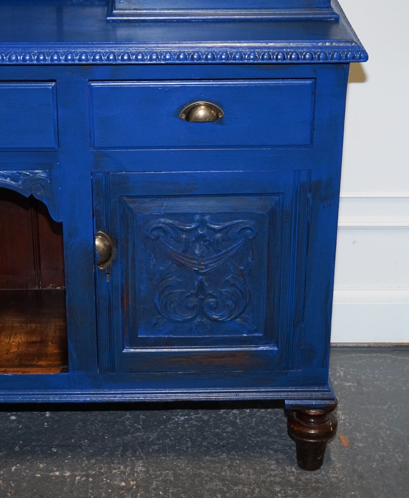 ANTIQUE VICTORIAN VIBRANT BLUE HAND PAINTED KITCHEN CUPBOARD CABINET
