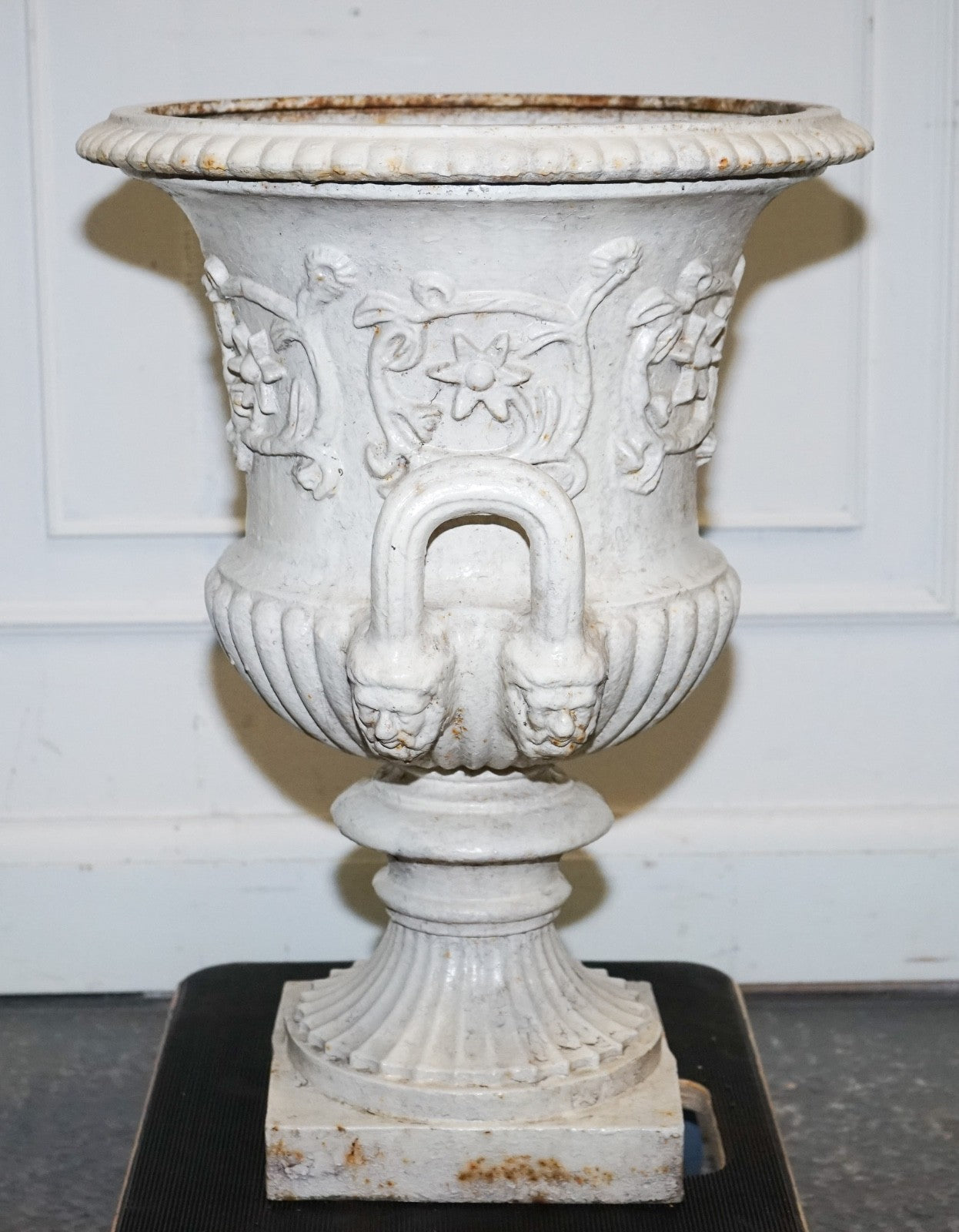 VICTORIAN PAINTED CAST IRON URN FLARED BEADED RIMS ABOVE SCROLLiNG ACANTHUS