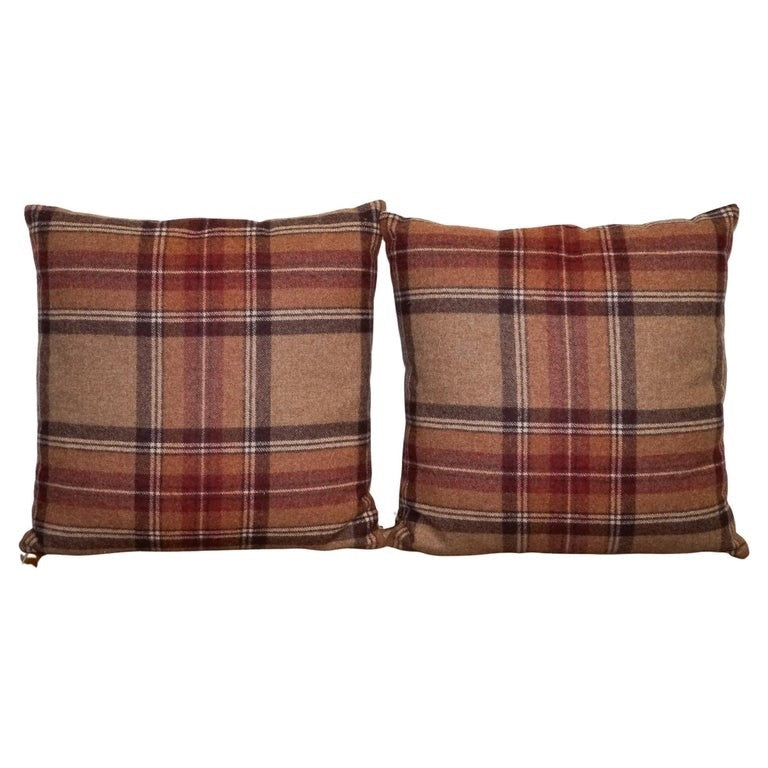 VINTAGE PAIR OF CLASSIC BALMORAL FIRED EARTH WOOL SCATTER CUSHIONS
