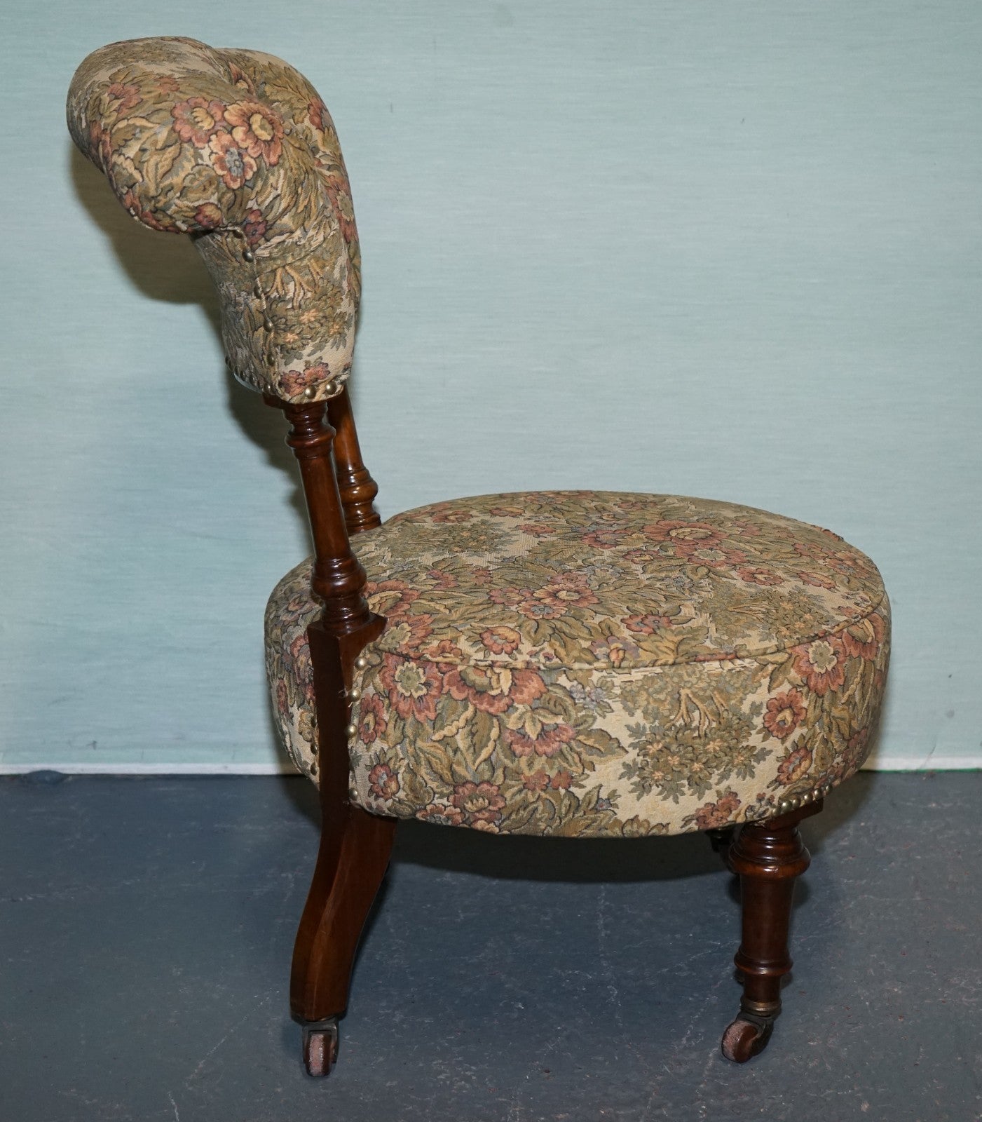 ANTIQUE VICTORIAN TAPESTRY NURSING CHAIR WITH FLORAL FLOWER DESIGN