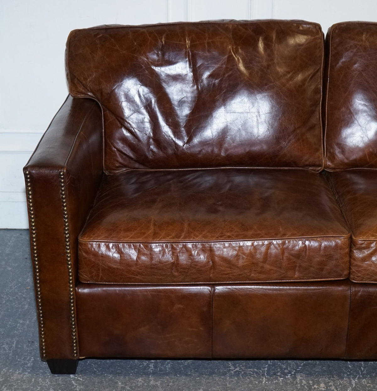 TIMOTHY OULTON VISCOUNT BROWN LEATHER TWO TO THREE SEATER COMPACT SOFA