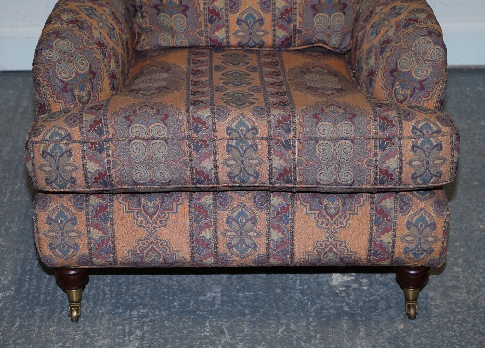 LOVELY MULTIYORK COUNTRYHOUSE REMOVABLE FABRIC HOWARD ARM STYLE LOUNGE ARMCHAIR
