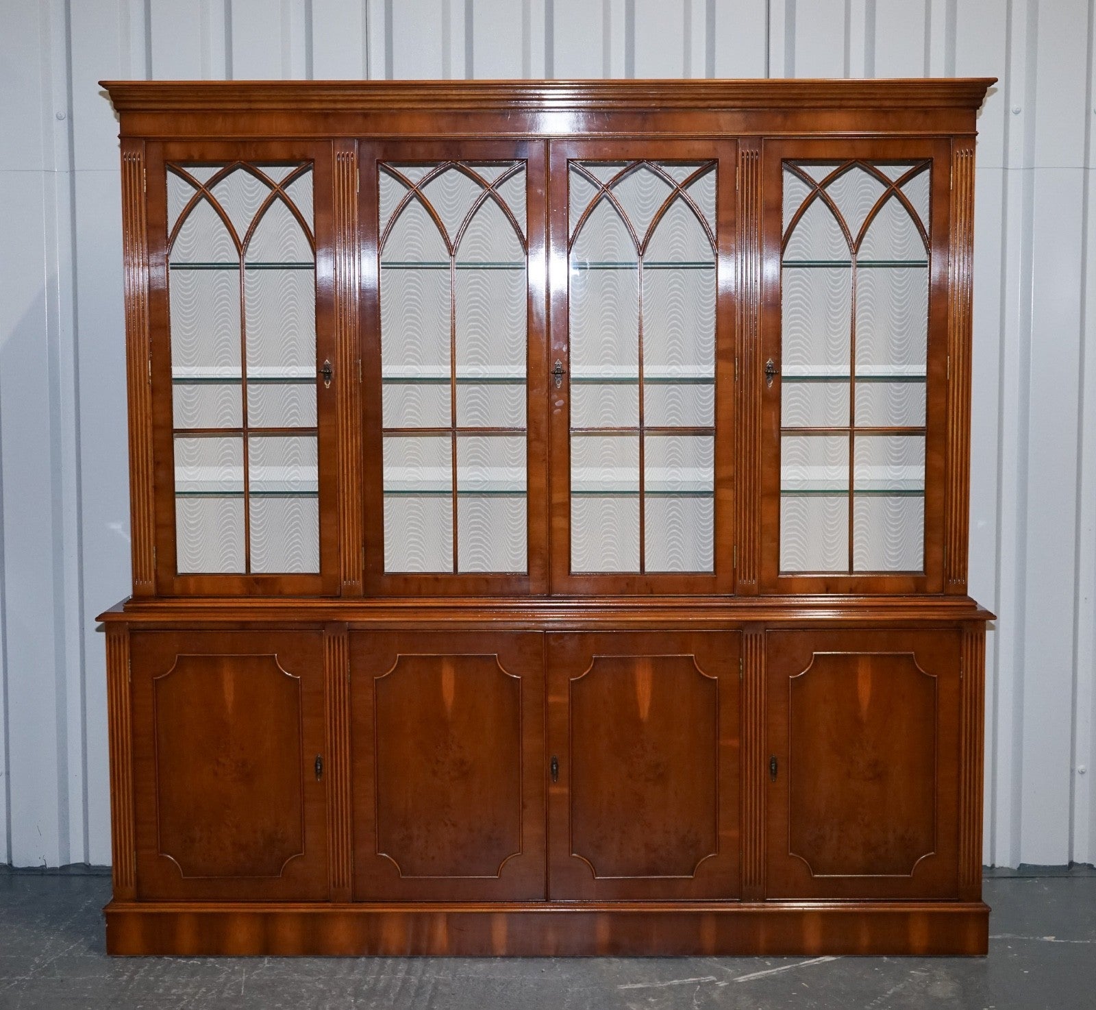 ANTIQUE GEORGIAN STYLE YEW WOOD FOUR DOOR DISPLAY CABINET BOOKCASE