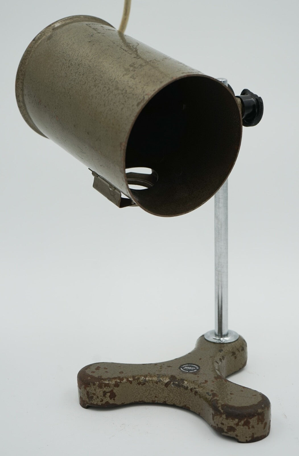 FLATTERS & GARNETT  SALVAGED LABORATORY SCHOOL TABLE ADJUSTABLE LIGHT 004