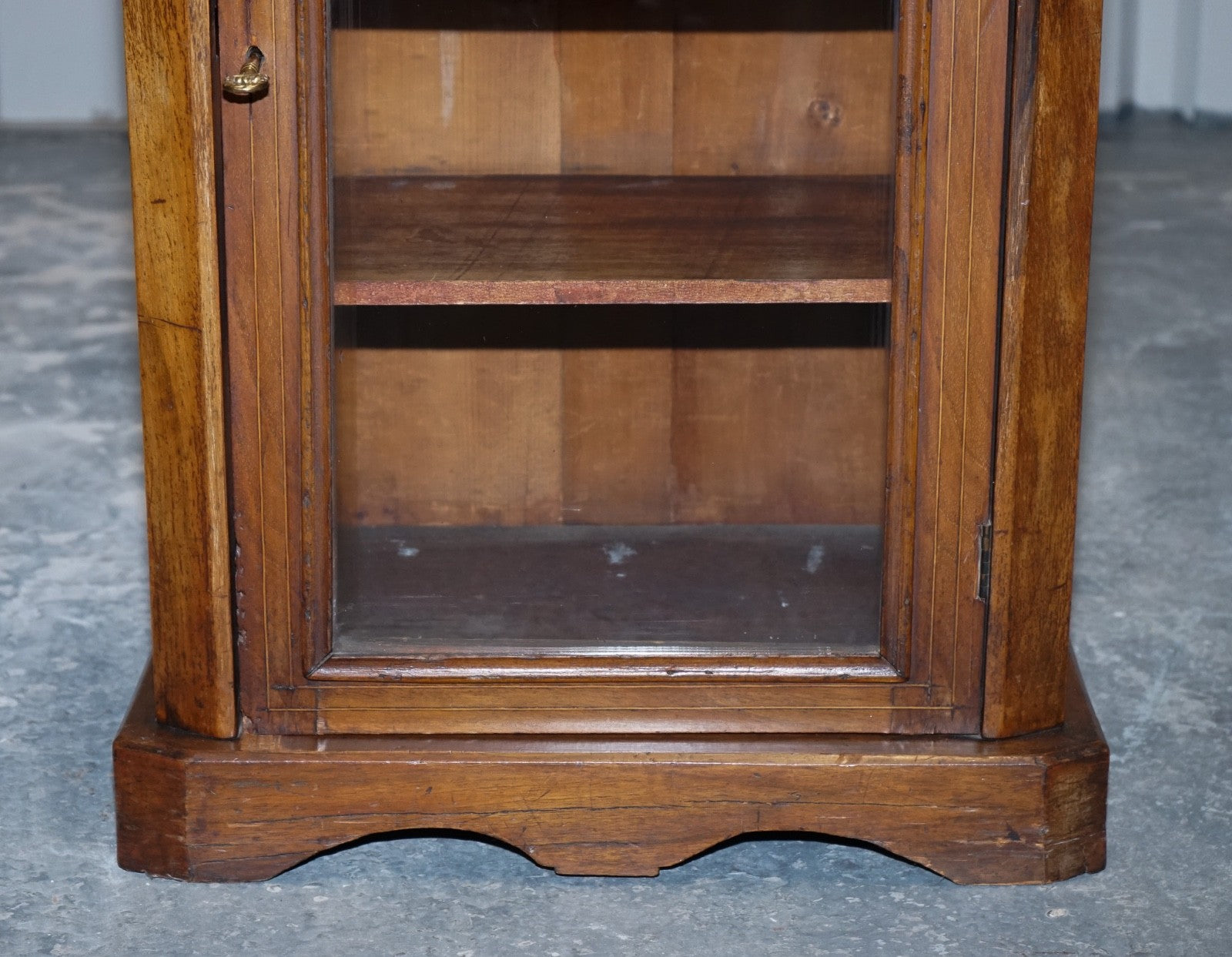 19TH CENTURY VICTORIAN INLAID WALNUT MARQUETRY PIER GLAZED MUSIC CABINET