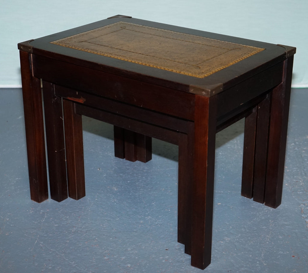 VINTAGE MILITARY CAMPAIGN BRASS NEST OF TABLES WITH CAMEL BROWN LEATHER TOPS