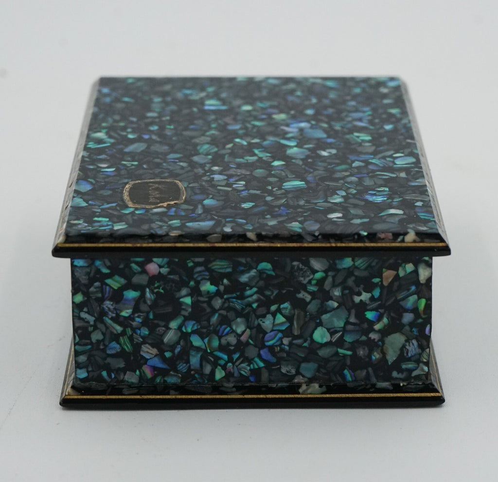 VINTAGE GENUINE PAUA SHELL ABALONE TRINKET JEWELERY STORAGE BOX FROM NEW ZEALAND