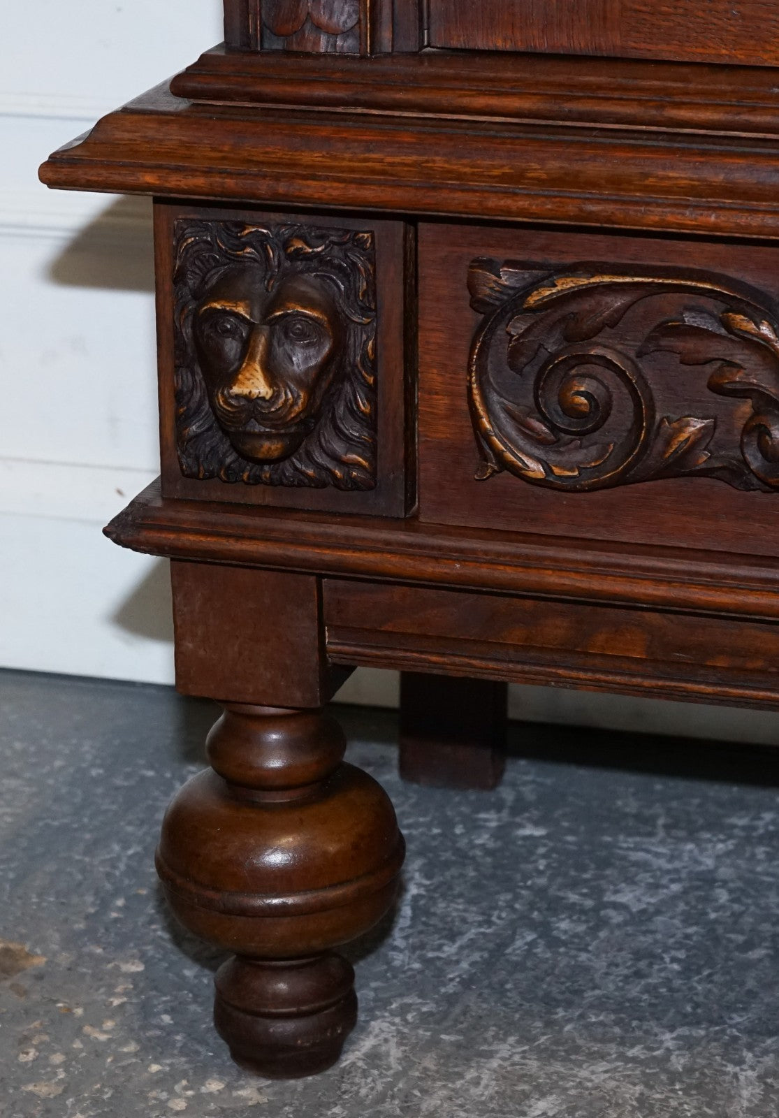 19TH CENTURY RENAISSANCE STYLE FRENCH CARVED WALNUT CABINET WITH SHELVES