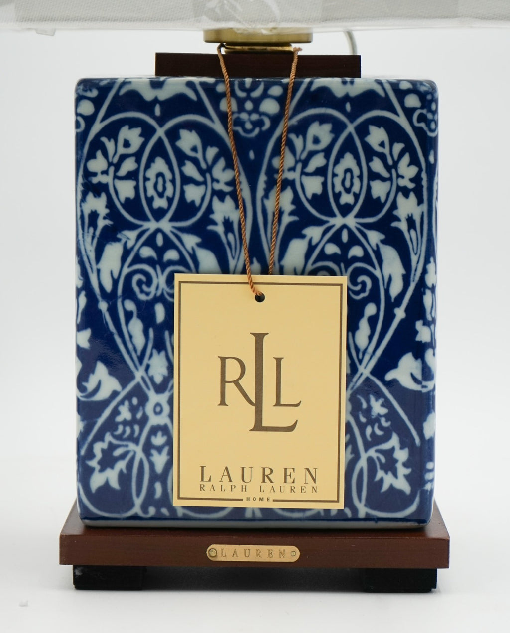 PAIR OF RALPH LAUREN EX DISPLAY BLUE & WHITE CERAMIC TABLE LAMPS  (2/2)