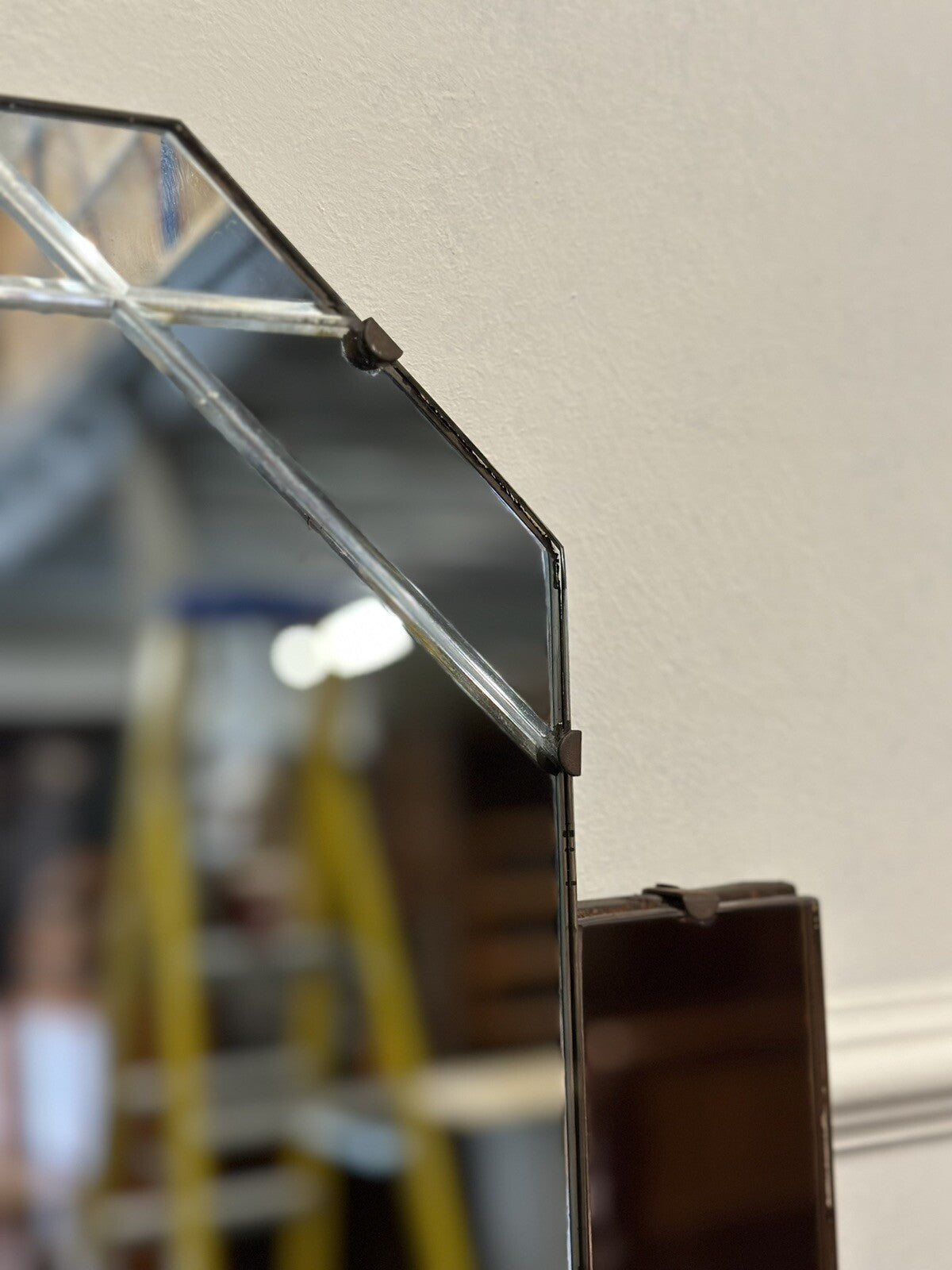 LARGE DECORATIVE 1920s ART DECO PEACH GLASS FLOWER PETAL MIRROR