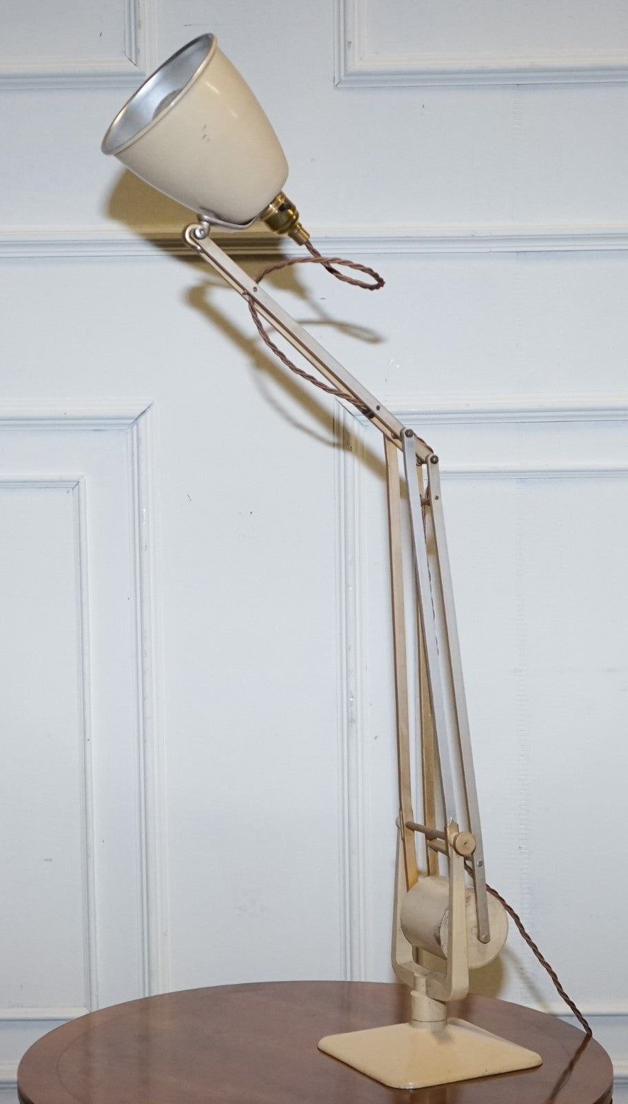 ANTIQUE CIRCA 1950 RECLAIMED HADRILL & HORSTMANN COUNTERPOISE DESK LAMP