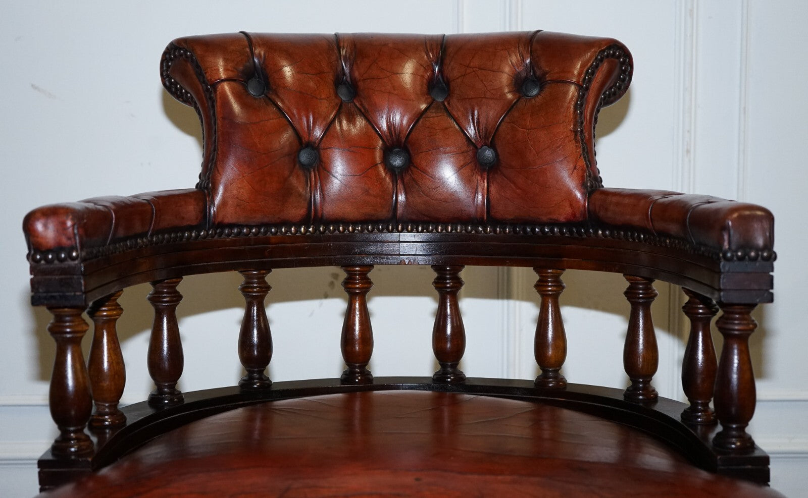 ANTIQUE HAND DYED BROWN LEATHER CHESTERFIELD CAPTAINS OFFICE SWIVEL ARMCHAIR