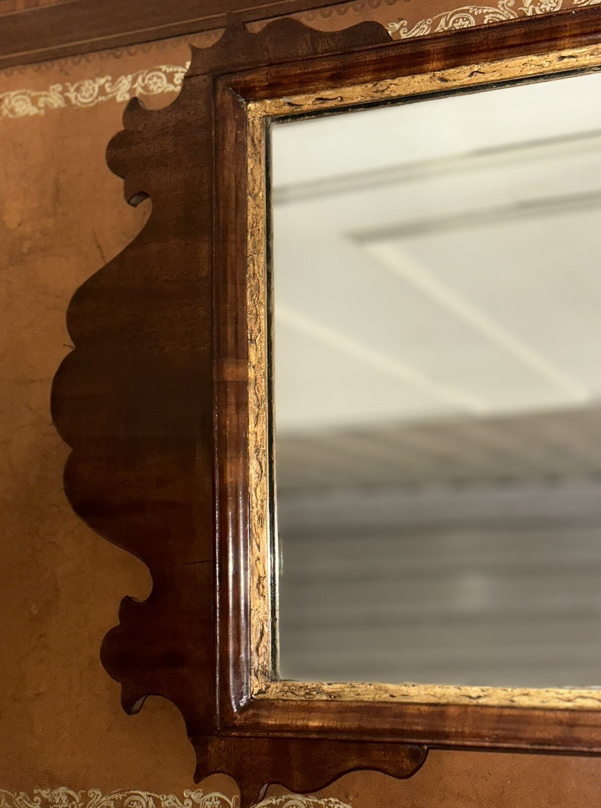 GEORGIAN CIRCA 1760 THOMAS CHIPPENDALE PHOENIX GILTWOOD MIRROR