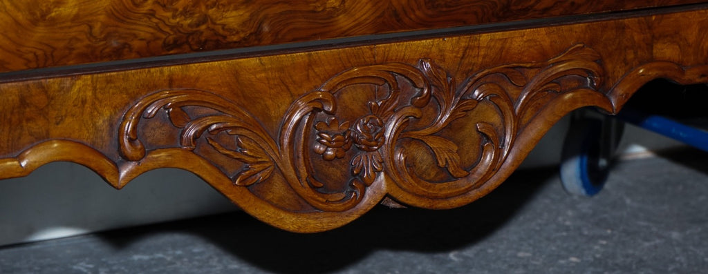 ANTIQUE CIRCA 1750 DUTCH LOUIS XV STYLE BURR WALNUT BOMBAY LINEN PRESS CABINET