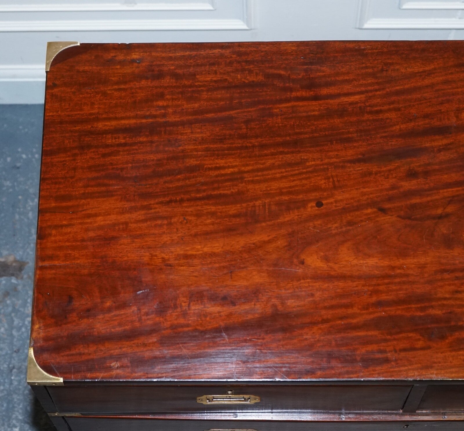 ANTIQUE VICTORIAN MILITARY CAMPAiGN CHEST OF GRADUATED DRAWERS