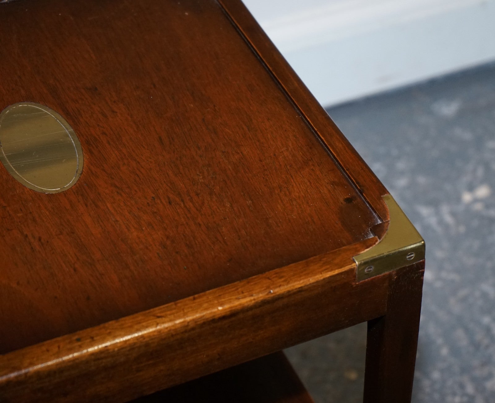 VINTAGE PAIR OF KENNEDY LONDON MILITARY CAMPAIGN BRASS SIDE END WINE TABLES