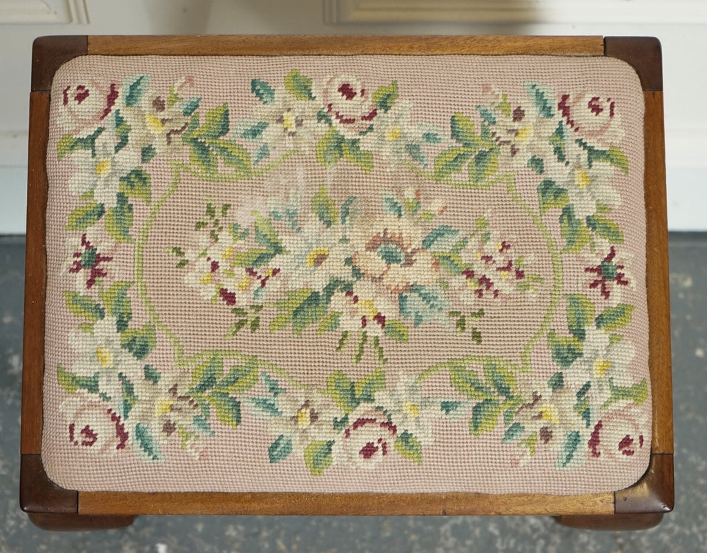 LOVELY PIANO DRESSING TABLE STOOL WITH FLOWER STITCHWORK WITH QUEEN ANNE LEGS J1