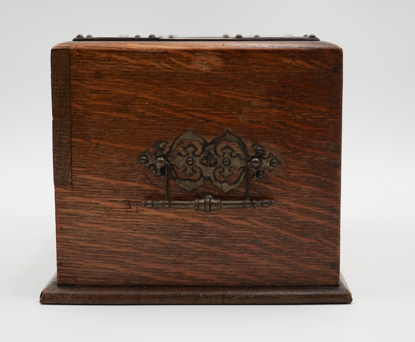 ANTIQUE ASIAN ORIENTAL MAHJONG SET OF 148 TILES IN EDWARDIAN OAK BOX