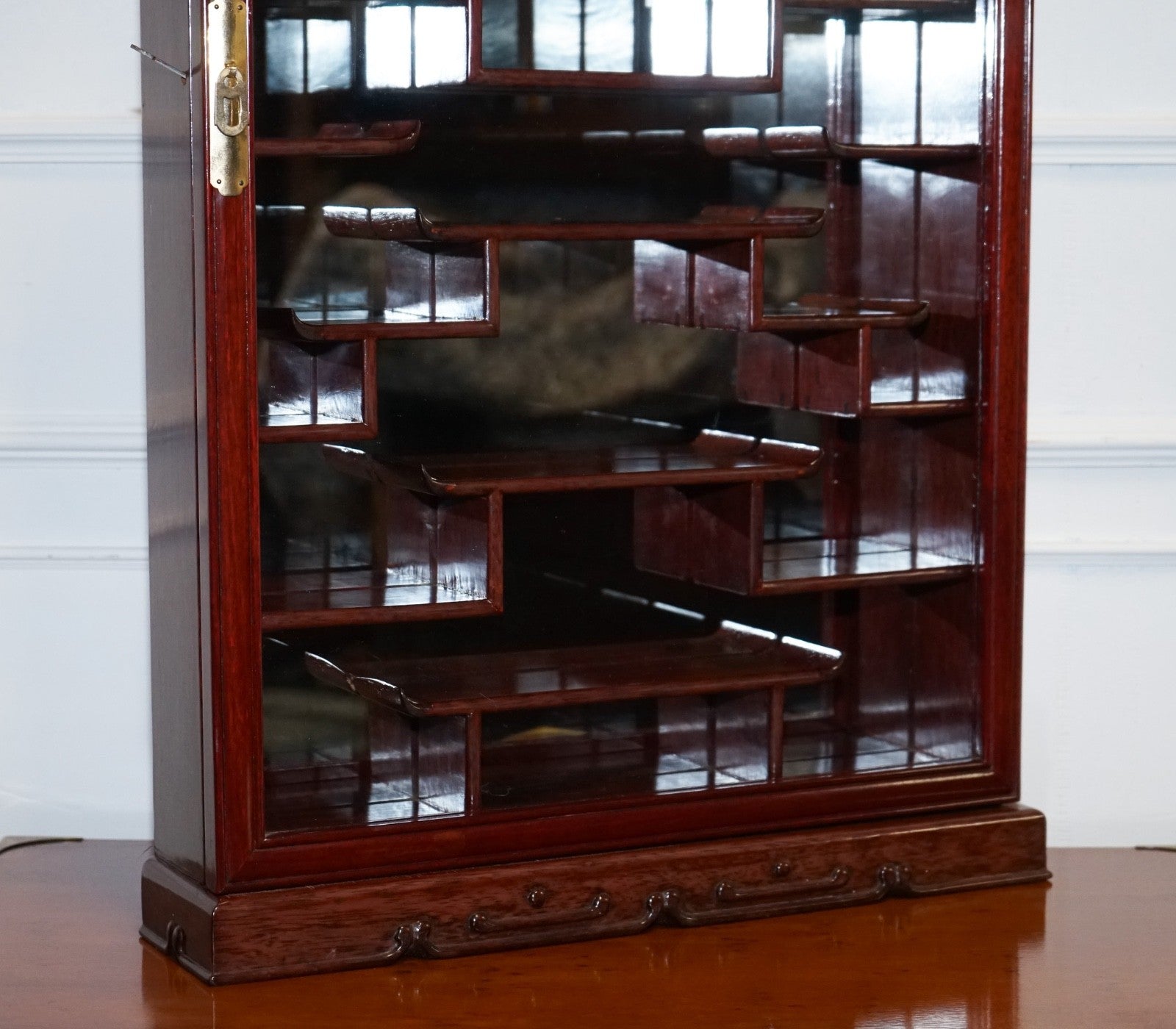 ASIAN ORIENTAL CHINESE STANDING OR HANGING WALL MOUNT DISPLAY CABINET