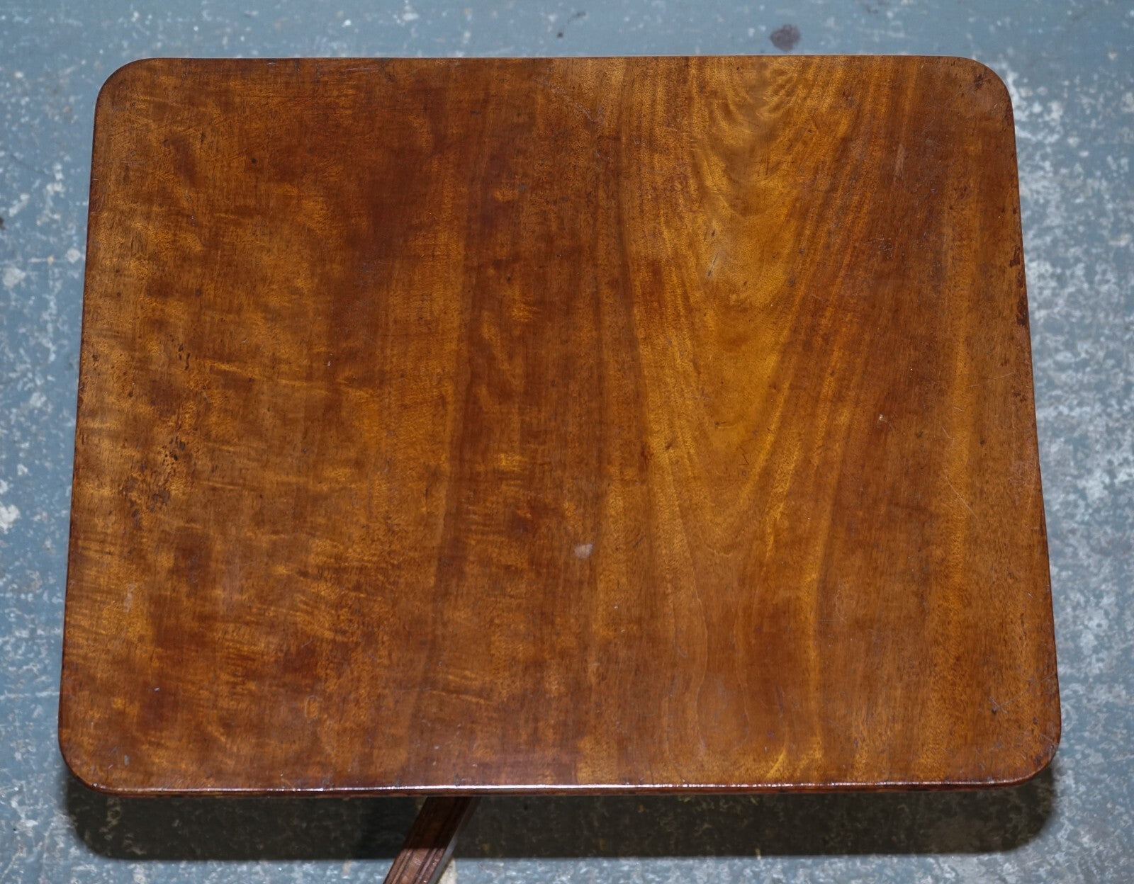 ANTIQUE 19TH CENTURY ENGLISH OAK RECTANGLE TRIPOD TILT TOP TABLE