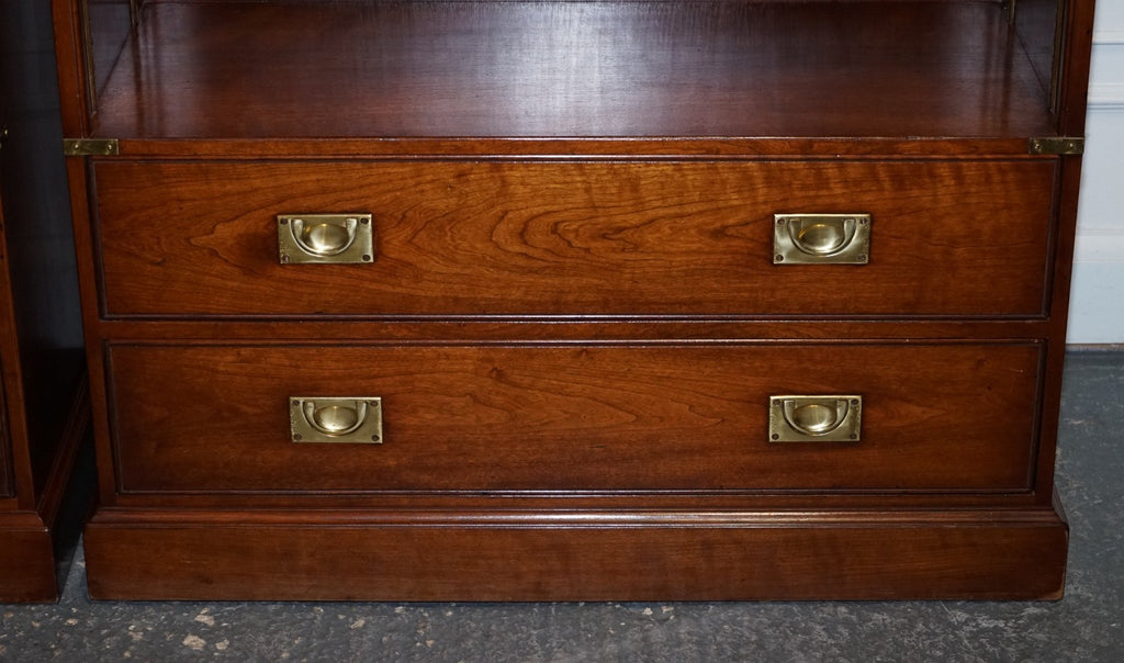 STUNNING PAIR OF KENNEDY HARRODS LONDON MILITARY CAMPAIGN OPEN BOOKCASES