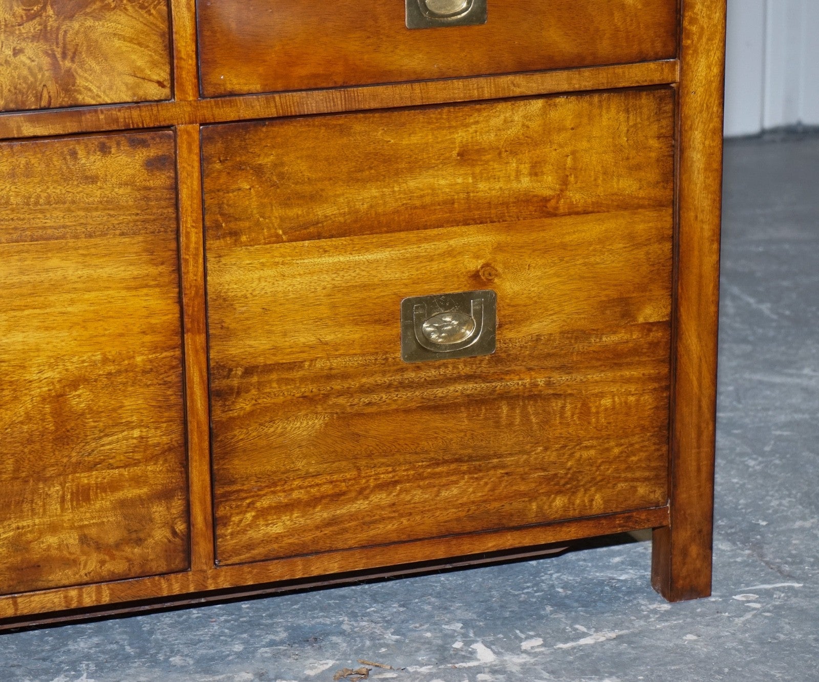 VINTAGE HARDWOOD & BRASS MILITARY CAMPAIGN STYLE BANK OF DRAWERS SIDEBOARD