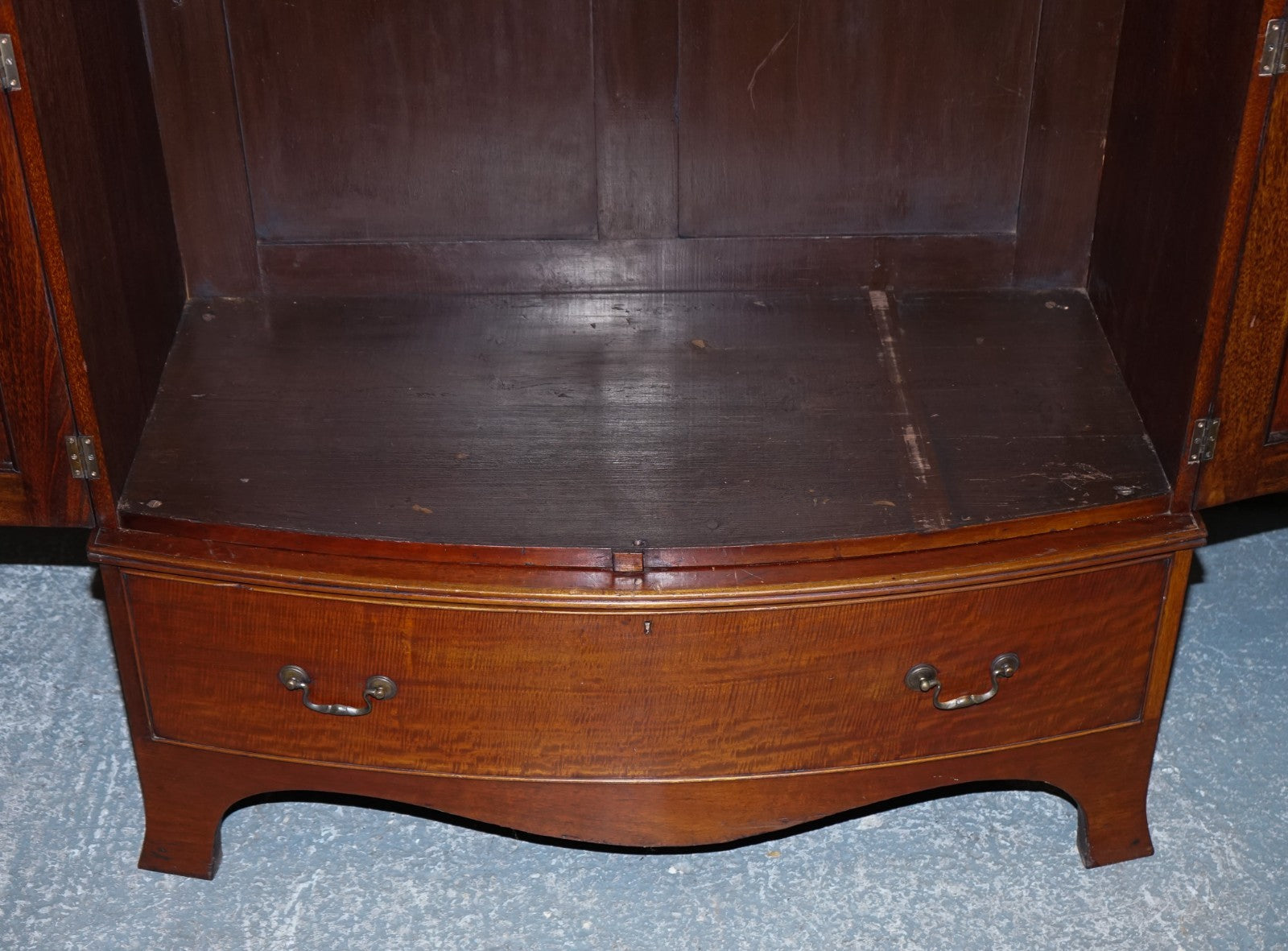 ANTIQUE ENGLISH GEORGE III LINEN PRESS CONVERTED TO WARDROBE