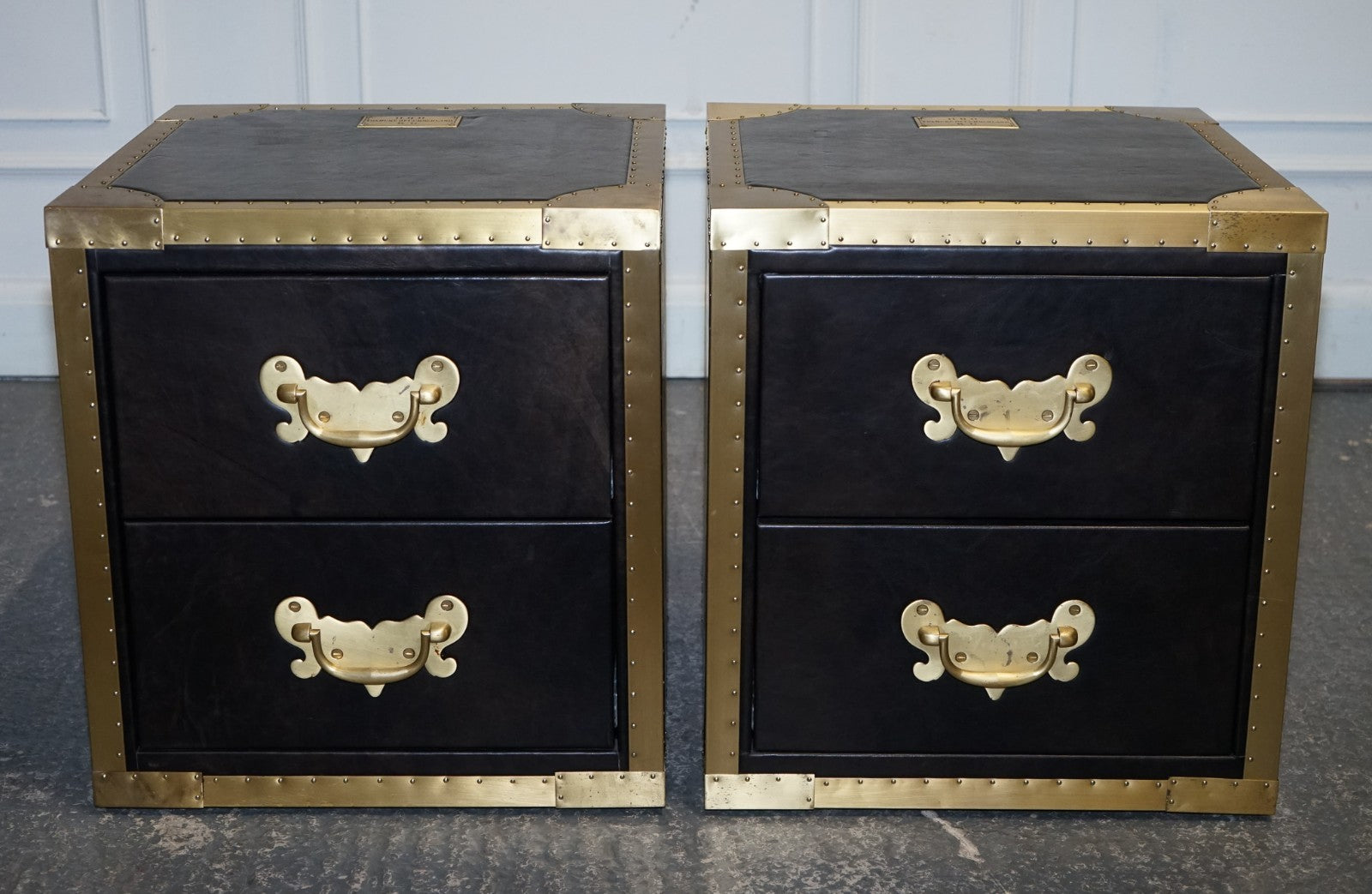 TIMOTHY OULTON CUMBERLAND COLLECTION PAIR BEDSIDE NIGHTSTANDS RED VELVET LINING