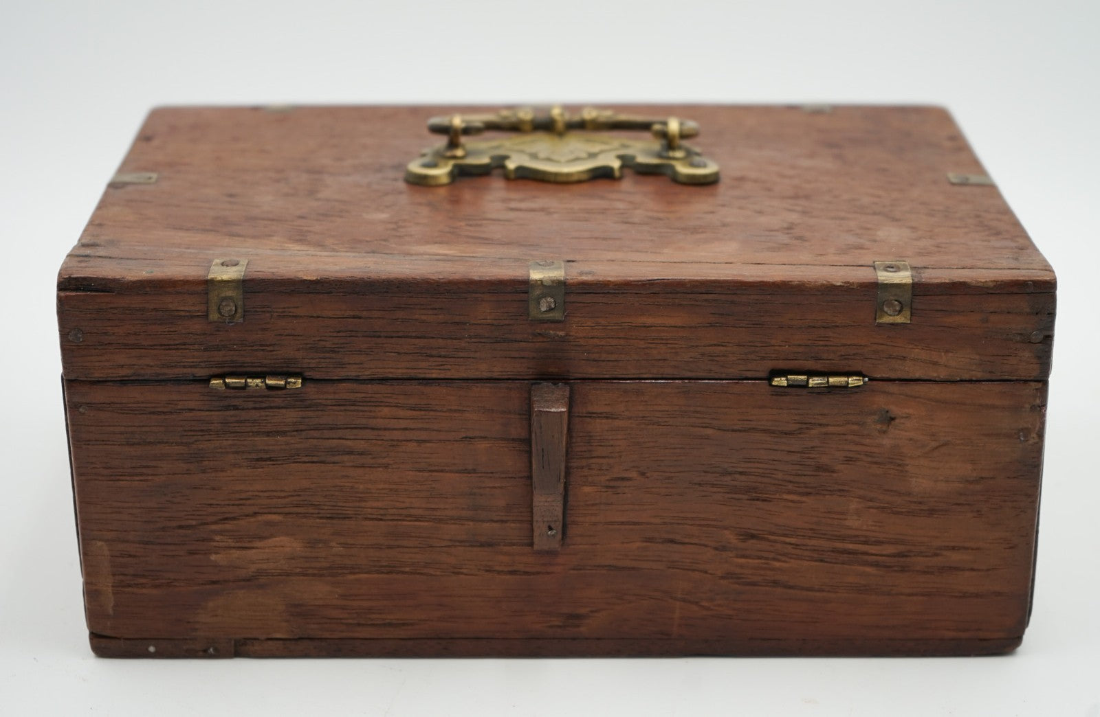 ANTIQUE TRADITIONAL CHINESE MAHJONG GAME SET WITH 144 TILES