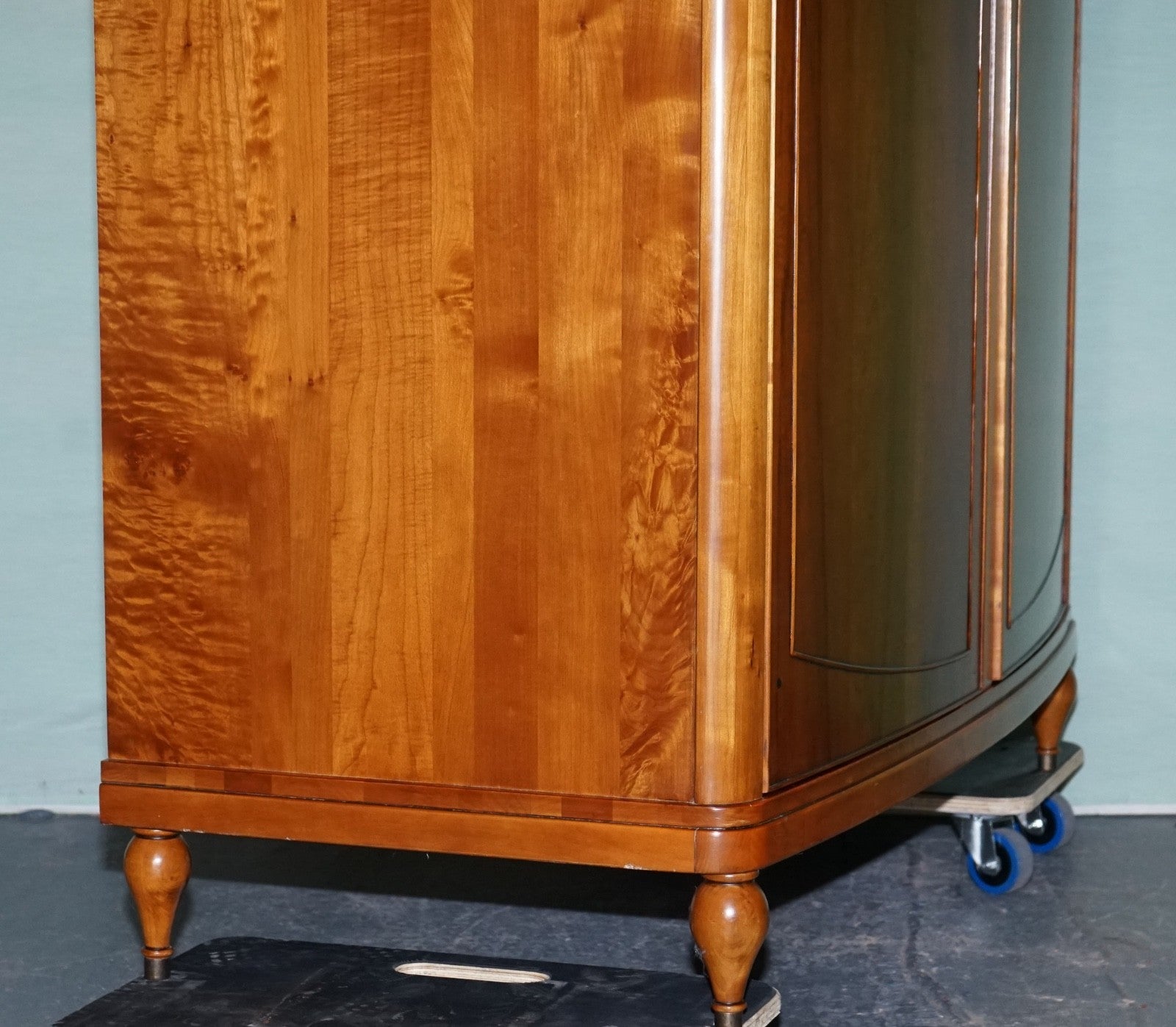 FRENCH STYLE WILLIS & GAMBIER ROCHELLE COLLECTION DOUBLE WARDROBE (1/2)