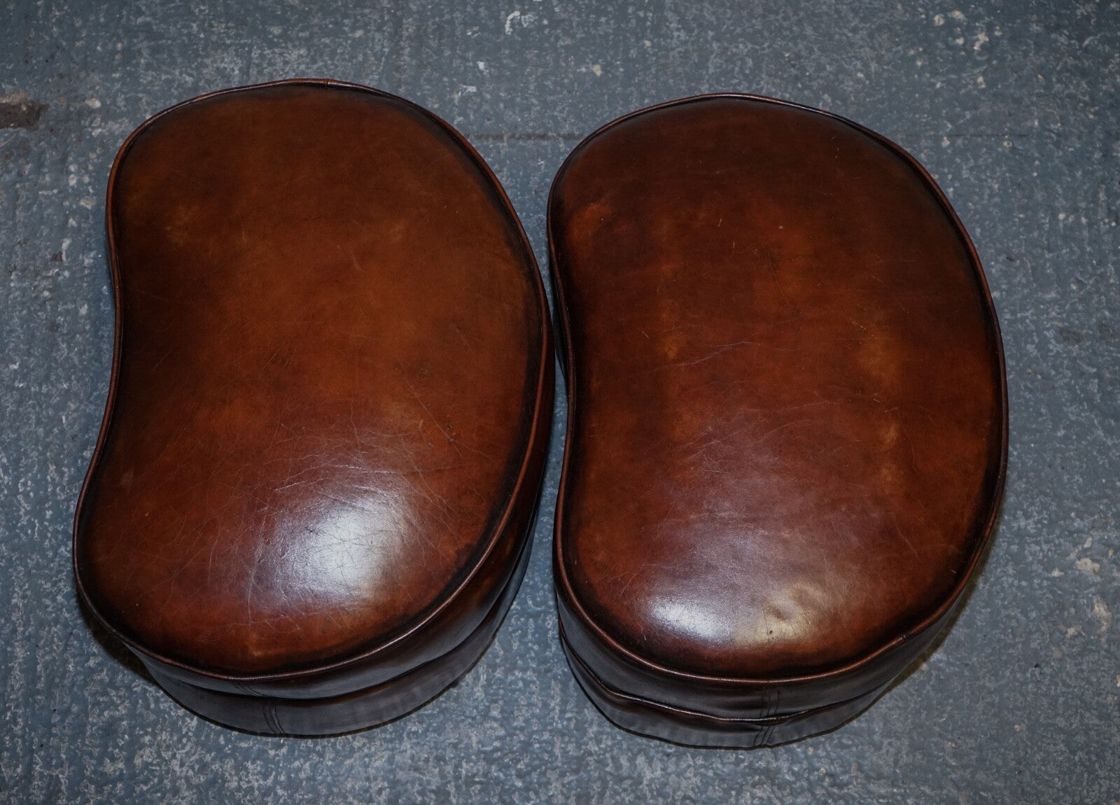 1920'S ART DECO RESTORED HAND DYED WHISKEY BROWN SUITE SOFA ARMCHAIRS FOOTSTOOLS