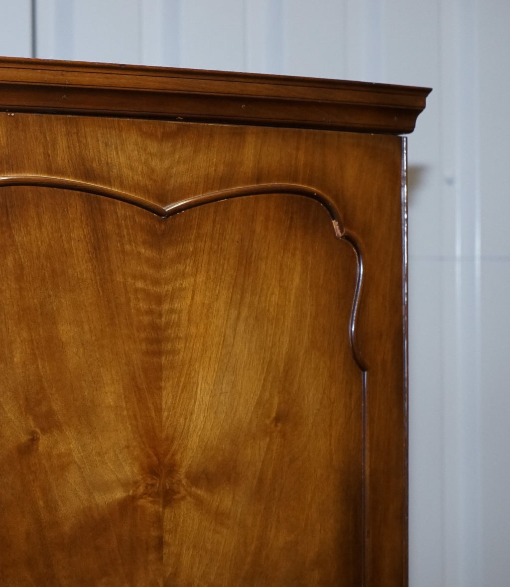 STUNNING 1920'S ENGLISH WALNUT ART DECO DOUBLE WARDROBE QUEEN ANNE LEGS
