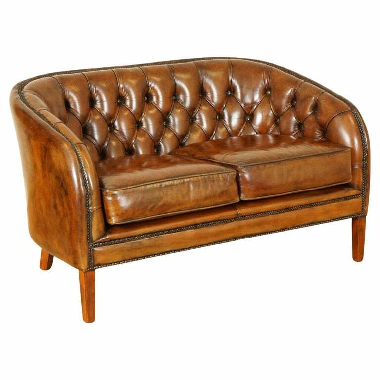 STUNNING FULLY RESTORED HAND DYED WHISKEY BROWN LEATHER TWO SEATER SOFA (2/2)