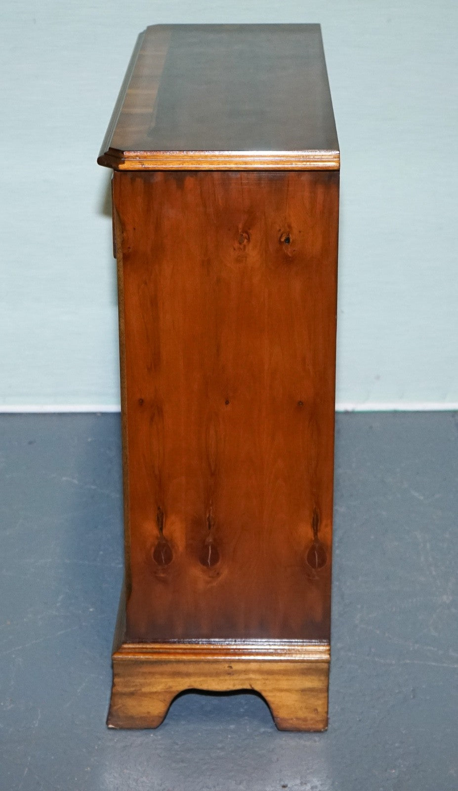 VINTAGE BURR YEW WOOD OPEN DWARF LIBRARY BOOKCASE WiTH TWO DRAWERS