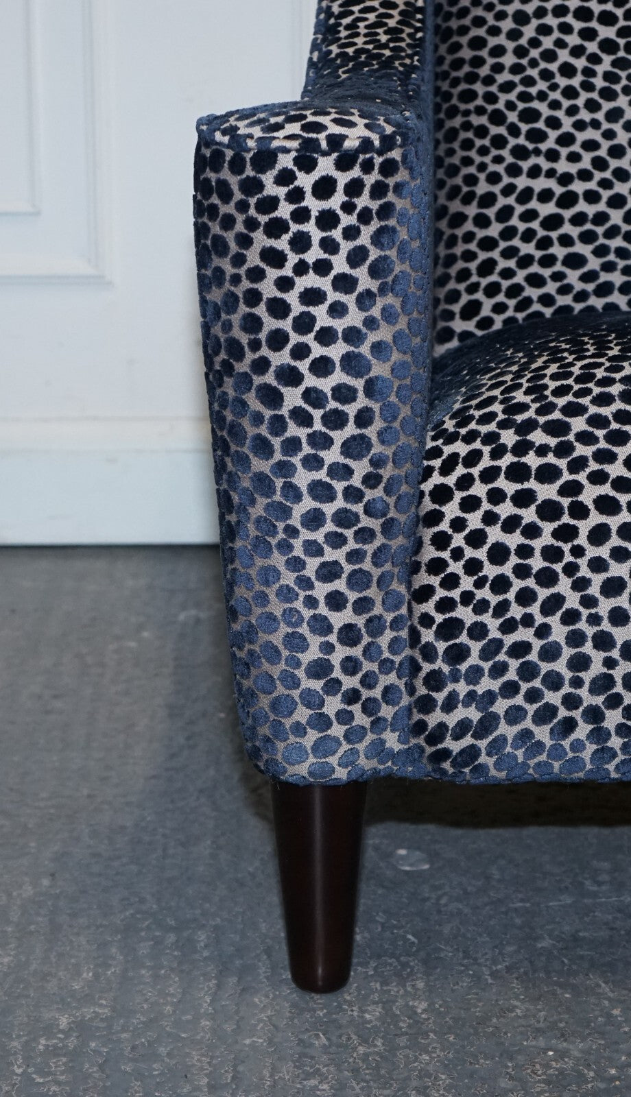 BEAUTIFUL PAIR OF NAVY BLUE LEOPARD PRINT FLAT ARM ARMCHAIRS