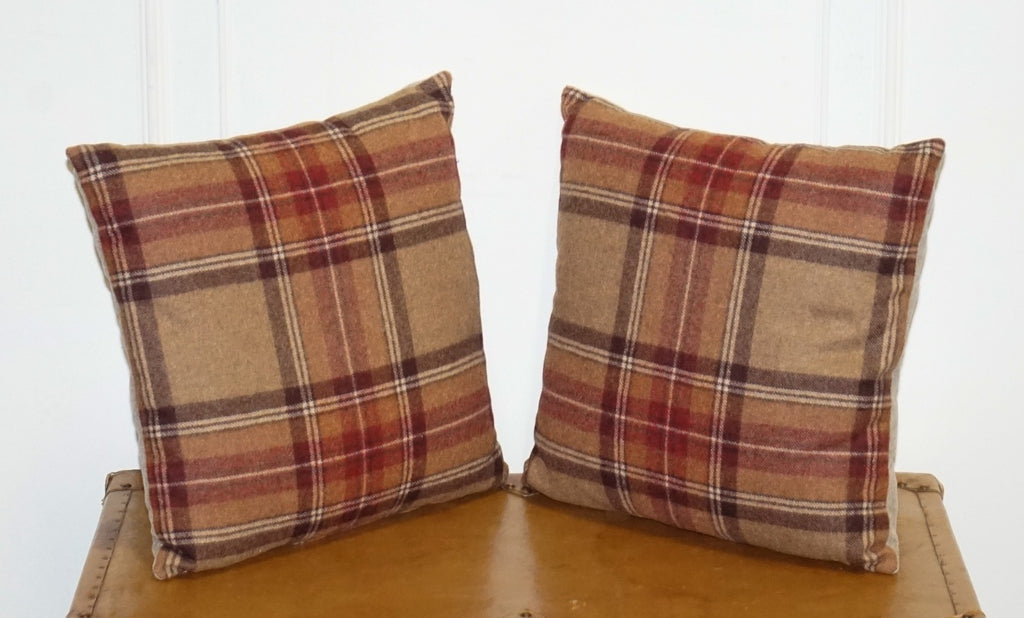 VINTAGE PAIR OF CLASSIC BALMORAL FIRED EARTH WOOL SCATTER CUSHIONS