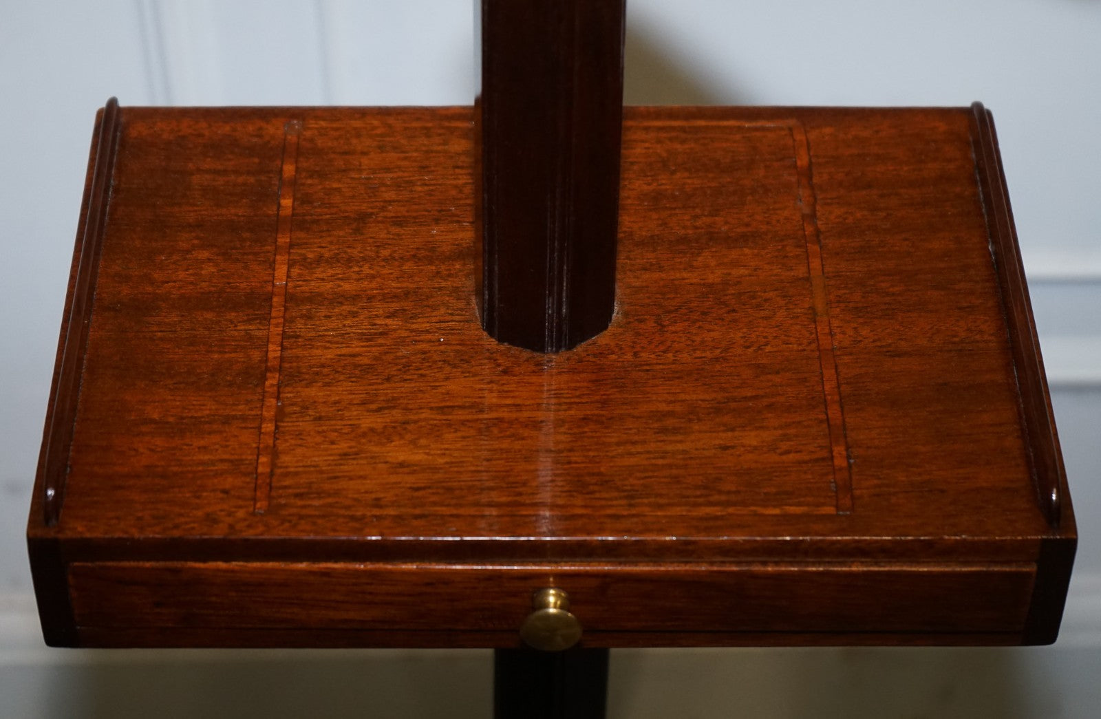 RARE HARRODS LONDON ENGLISH READING LAMP STAND SIDE TABLE WITH LAMP