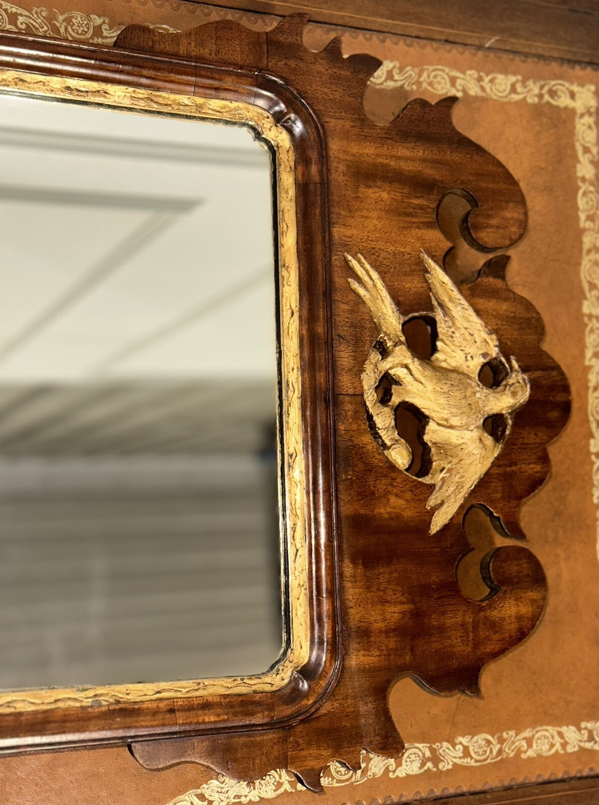 GEORGIAN CIRCA 1760 THOMAS CHIPPENDALE PHOENIX GILTWOOD MIRROR