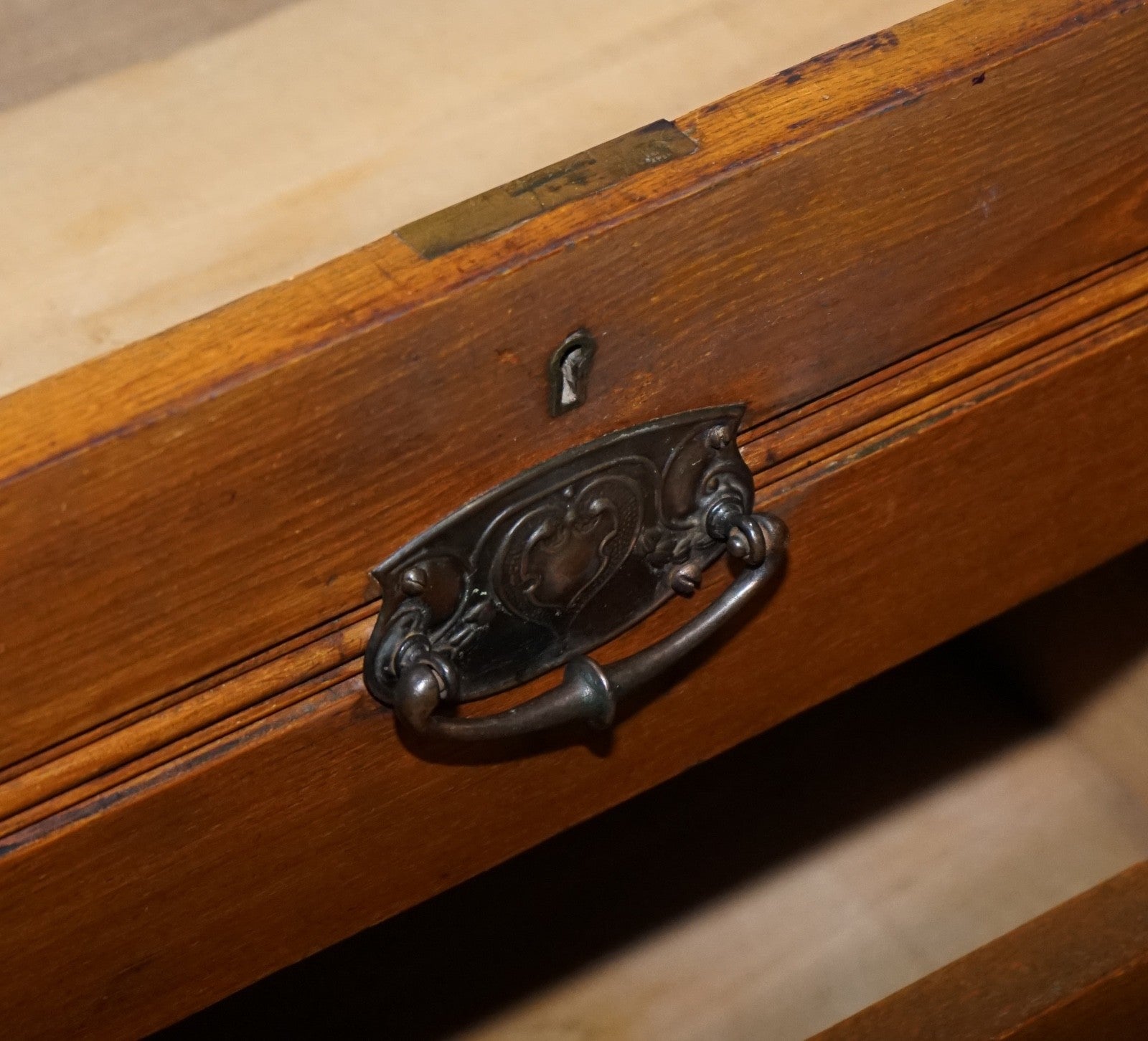 ANTIQUE VICTORIAN ENGLISH OAK LINEN PRESS WARDROBE WITH FOUR DRAWERS