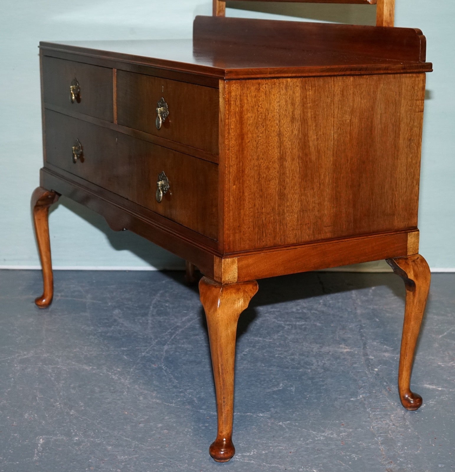 1930's ART DECO WALNUT DRESSING TABLE QUEEN ANNE STYLE DESK